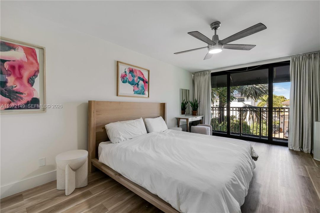 For Sale: $1,125,000 (2 beds, 2 baths, 1806 Square Feet)