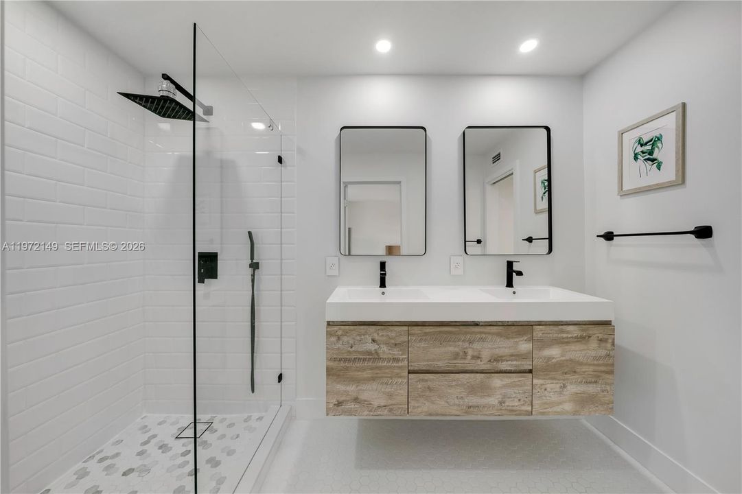 For Sale: $1,125,000 (2 beds, 2 baths, 1806 Square Feet)