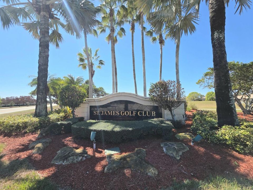 St James Golf community