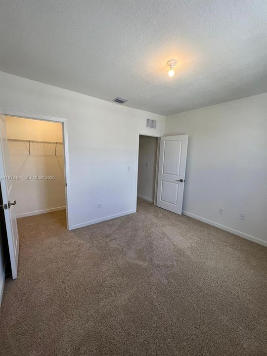 For Sale: $480,000 (3 beds, 2 baths, 1712 Square Feet)