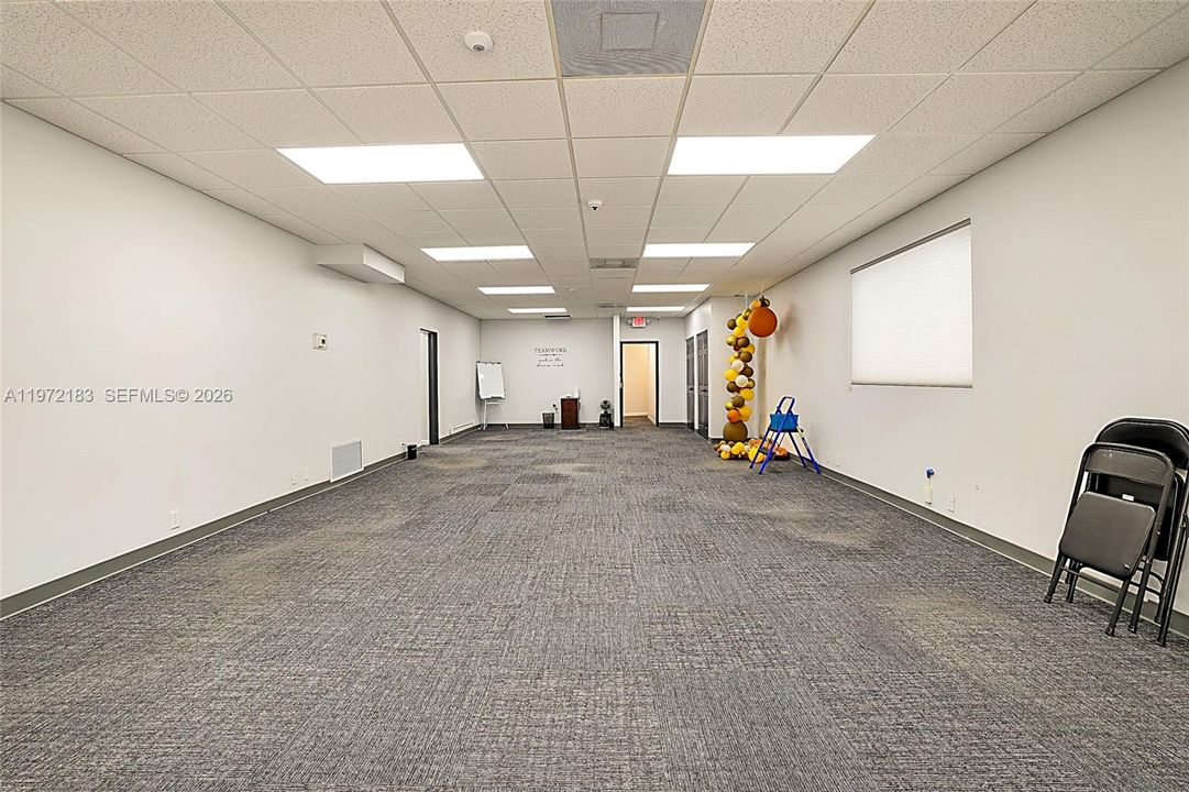 На продажу: $2,200,000 (0 спален, 0 ванн, 0 Квадратных фут)