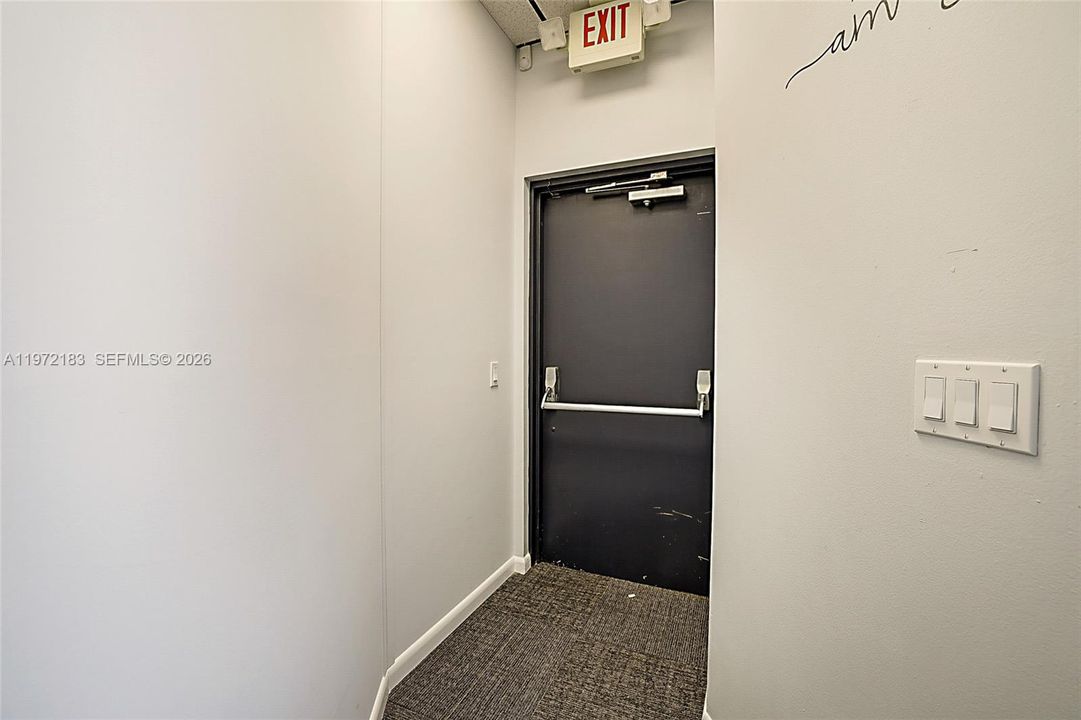 На продажу: $2,200,000 (0 спален, 0 ванн, 0 Квадратных фут)