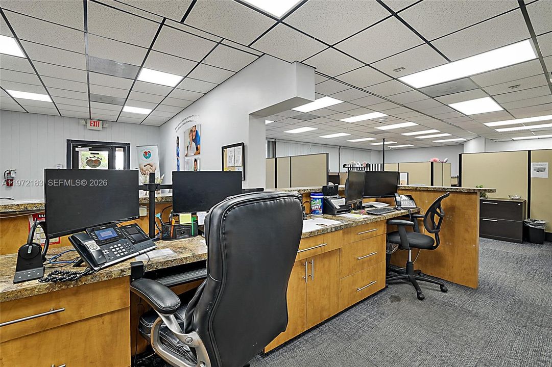 На продажу: $2,200,000 (0 спален, 0 ванн, 0 Квадратных фут)