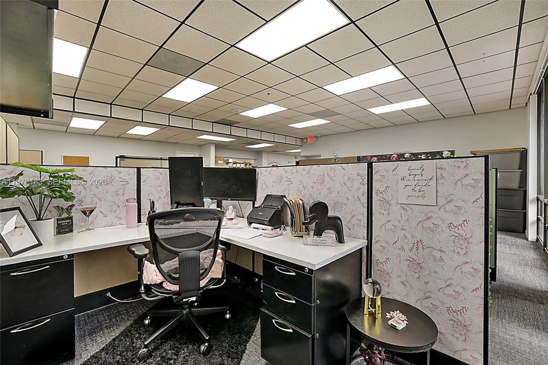 На продажу: $2,200,000 (0 спален, 0 ванн, 0 Квадратных фут)