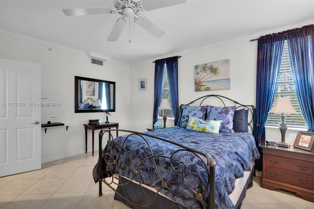 Vendido Recientemente: $1,100,000 (3 camas, 2 baños, 0 Pies cuadrados)