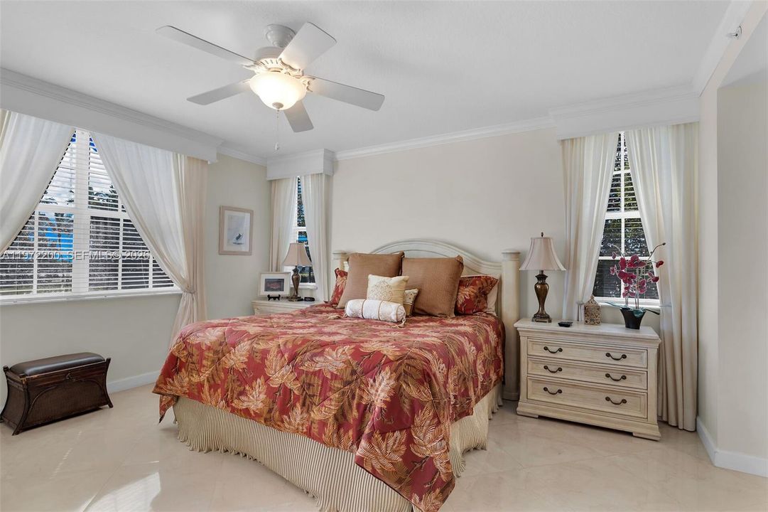 Vendido Recientemente: $1,100,000 (3 camas, 2 baños, 0 Pies cuadrados)