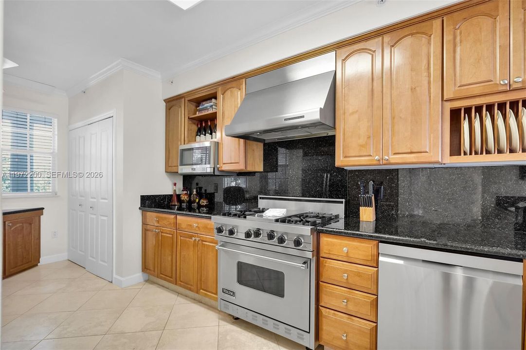 Vendido Recientemente: $1,100,000 (3 camas, 2 baños, 0 Pies cuadrados)