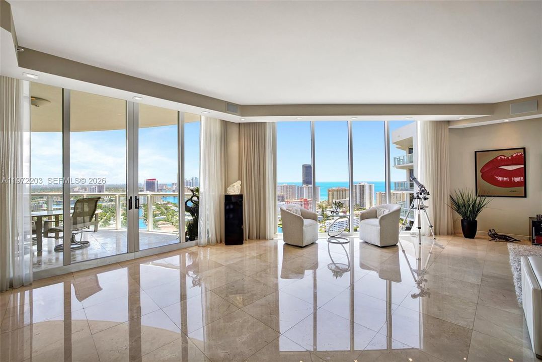 For Sale: $2,950,000 (3 beds, 3 baths, 3173 Square Feet)