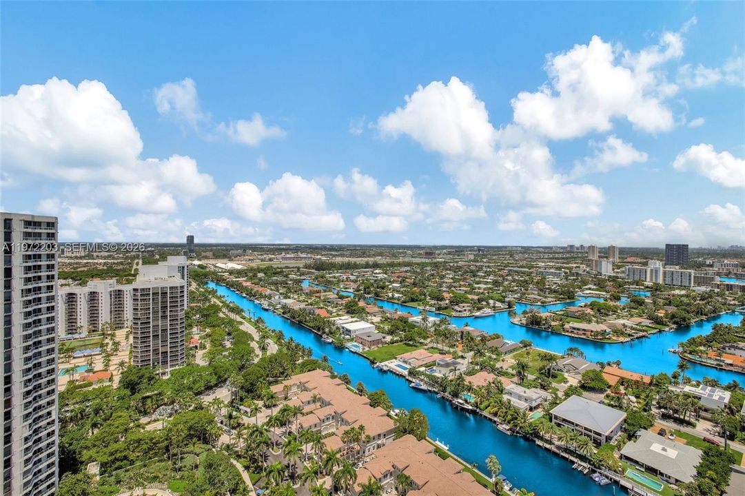 For Sale: $2,950,000 (3 beds, 3 baths, 3173 Square Feet)