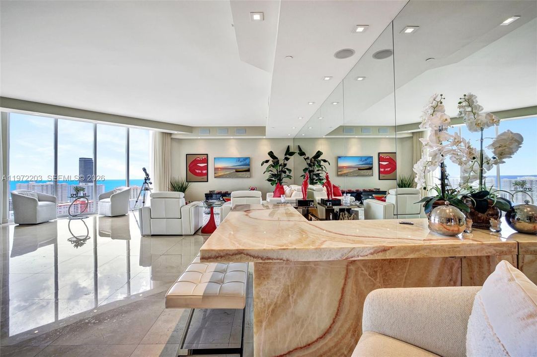 For Sale: $2,950,000 (3 beds, 3 baths, 3173 Square Feet)