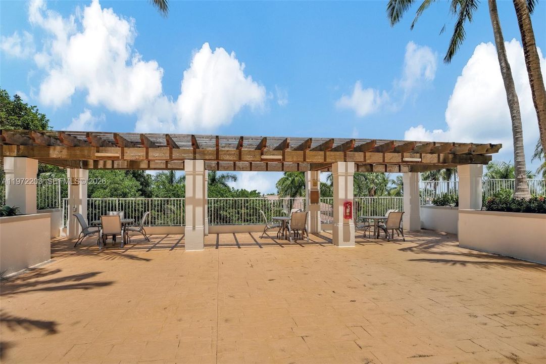 For Sale: $2,950,000 (3 beds, 3 baths, 3173 Square Feet)