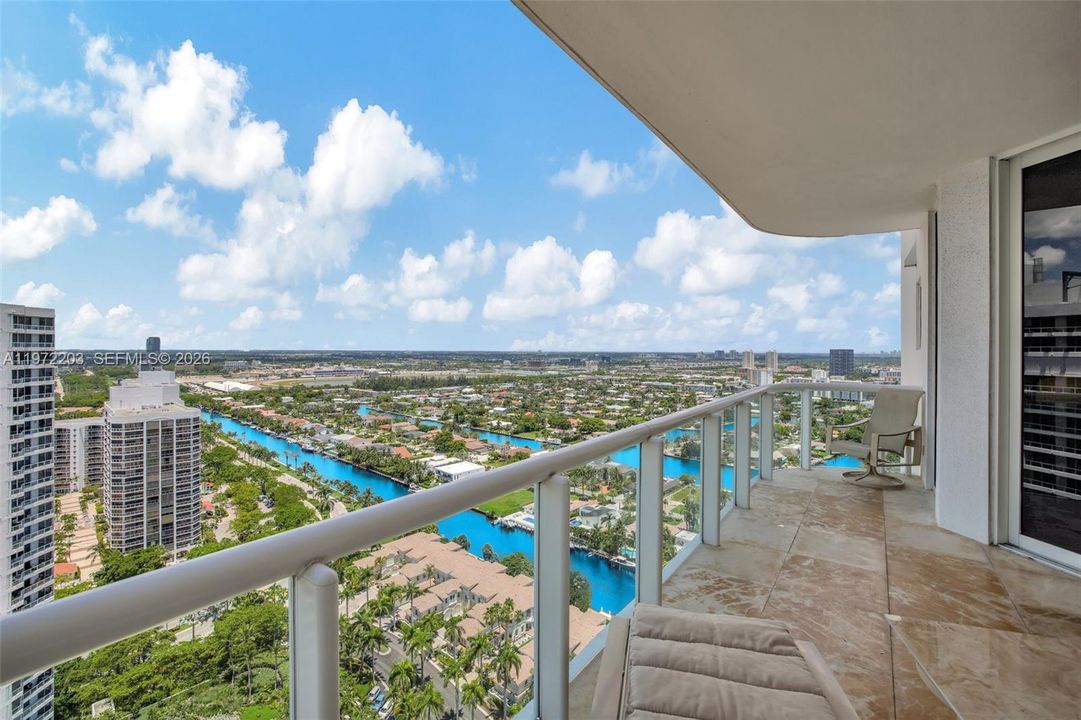 For Sale: $2,950,000 (3 beds, 3 baths, 3173 Square Feet)