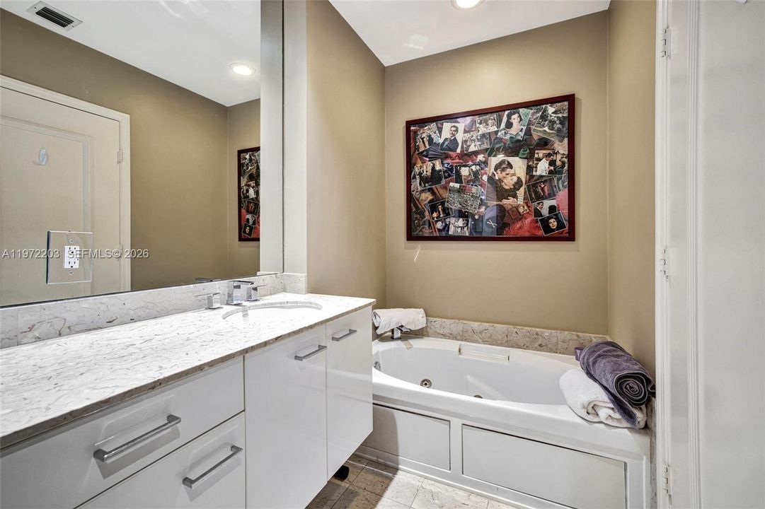 For Sale: $2,950,000 (3 beds, 3 baths, 3173 Square Feet)