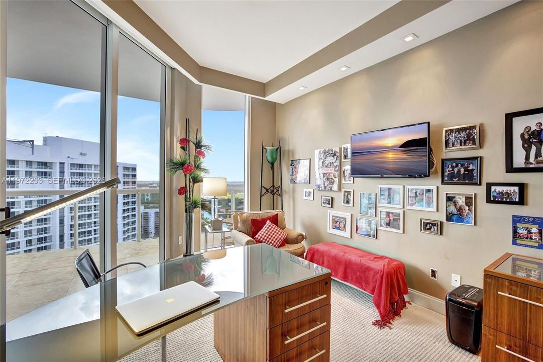 For Sale: $2,950,000 (3 beds, 3 baths, 3173 Square Feet)