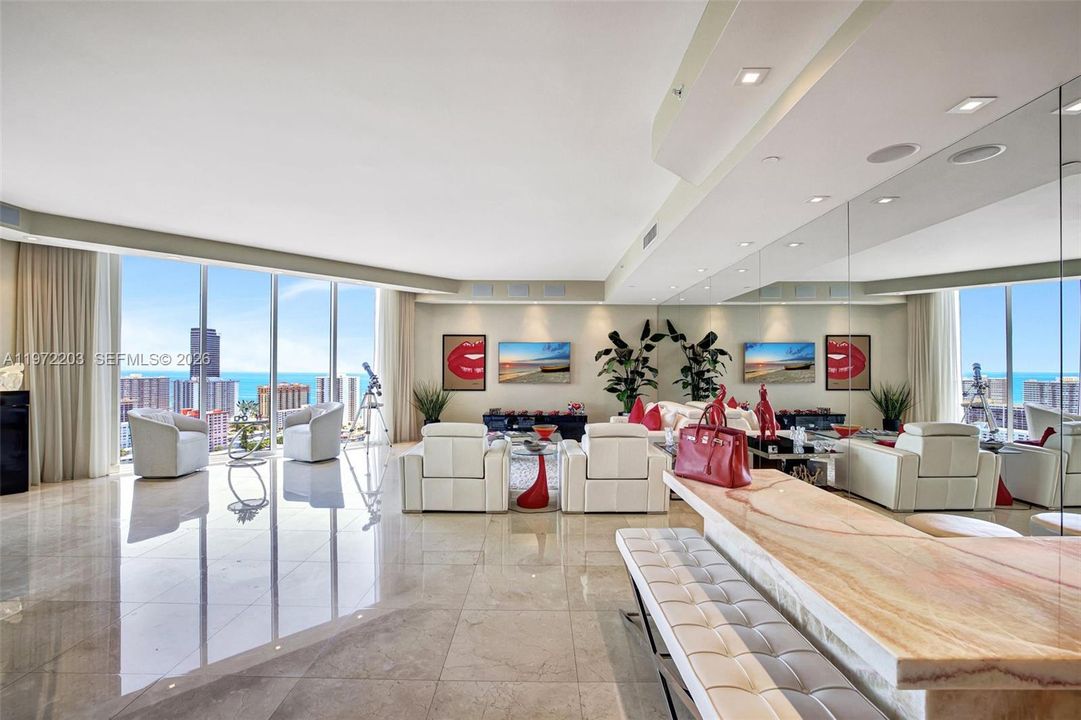 For Sale: $2,950,000 (3 beds, 3 baths, 3173 Square Feet)