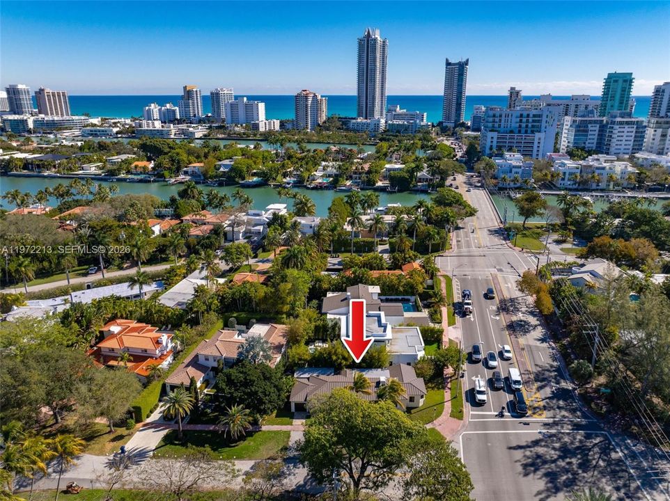 For Sale: $1,999,000 (3 beds, 3 baths, 2247 Square Feet)