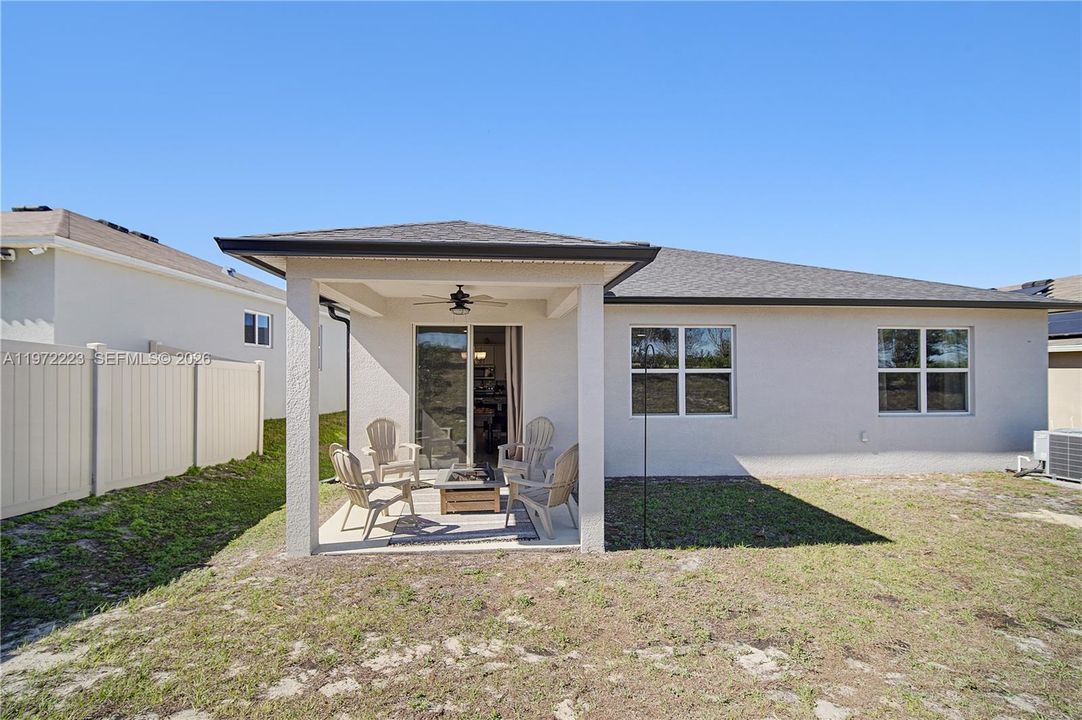 最近售出: $345,000 (3 贝兹, 2 浴室, 1537 平方英尺)