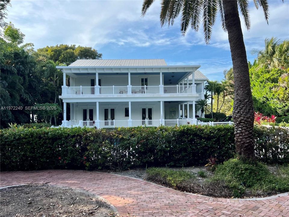 For Sale: $15,950,000 (6 beds, 7 baths, 6680 Square Feet)
