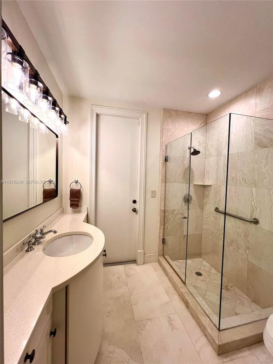 For Sale: $15,950,000 (6 beds, 7 baths, 6680 Square Feet)