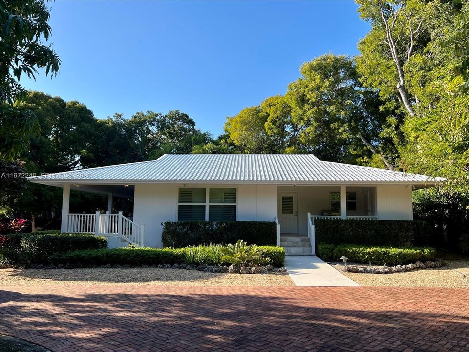 For Sale: $15,950,000 (6 beds, 7 baths, 6680 Square Feet)
