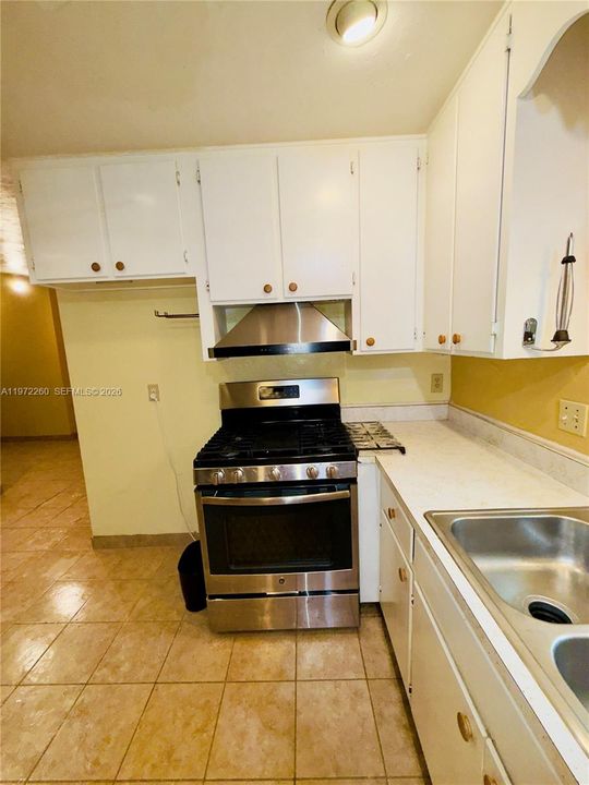 Recently Sold: $245,000 (3 beds, 2 baths, 2040 Square Feet)
