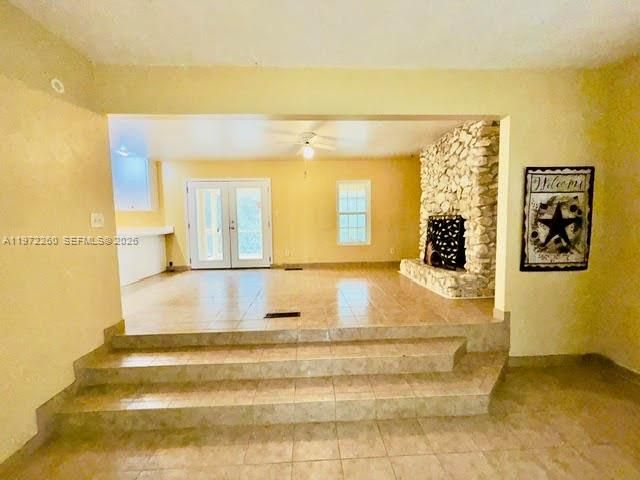 Recently Sold: $245,000 (3 beds, 2 baths, 2040 Square Feet)
