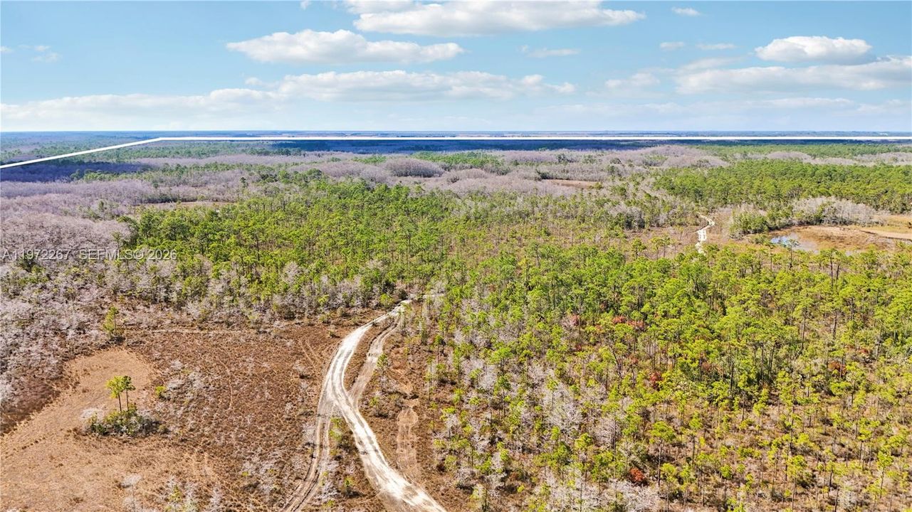 На продажу: $9,000,000 (1,004.00 acres)