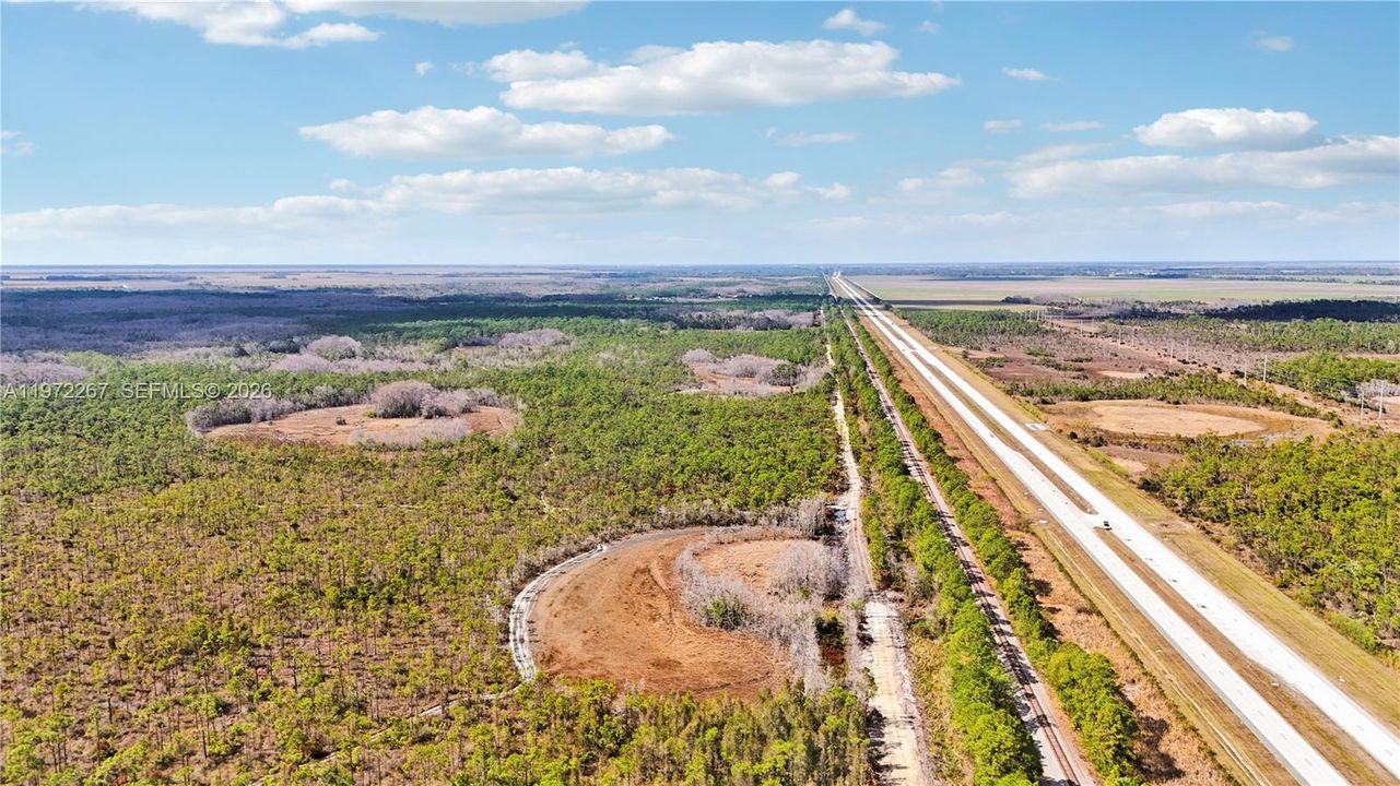 На продажу: $9,000,000 (1,004.00 acres)