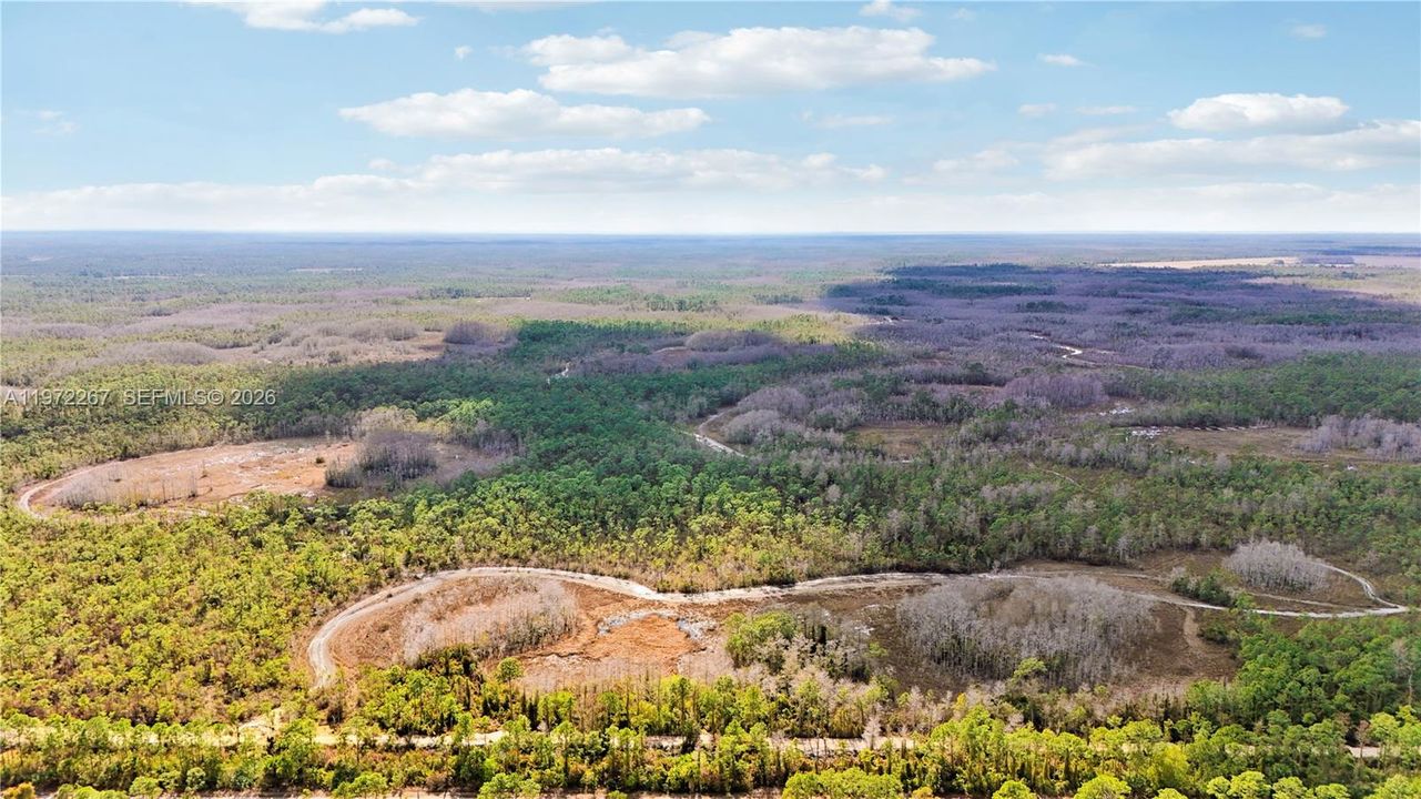 На продажу: $9,000,000 (1,004.00 acres)