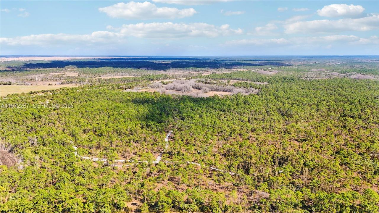 На продажу: $9,000,000 (1,004.00 acres)