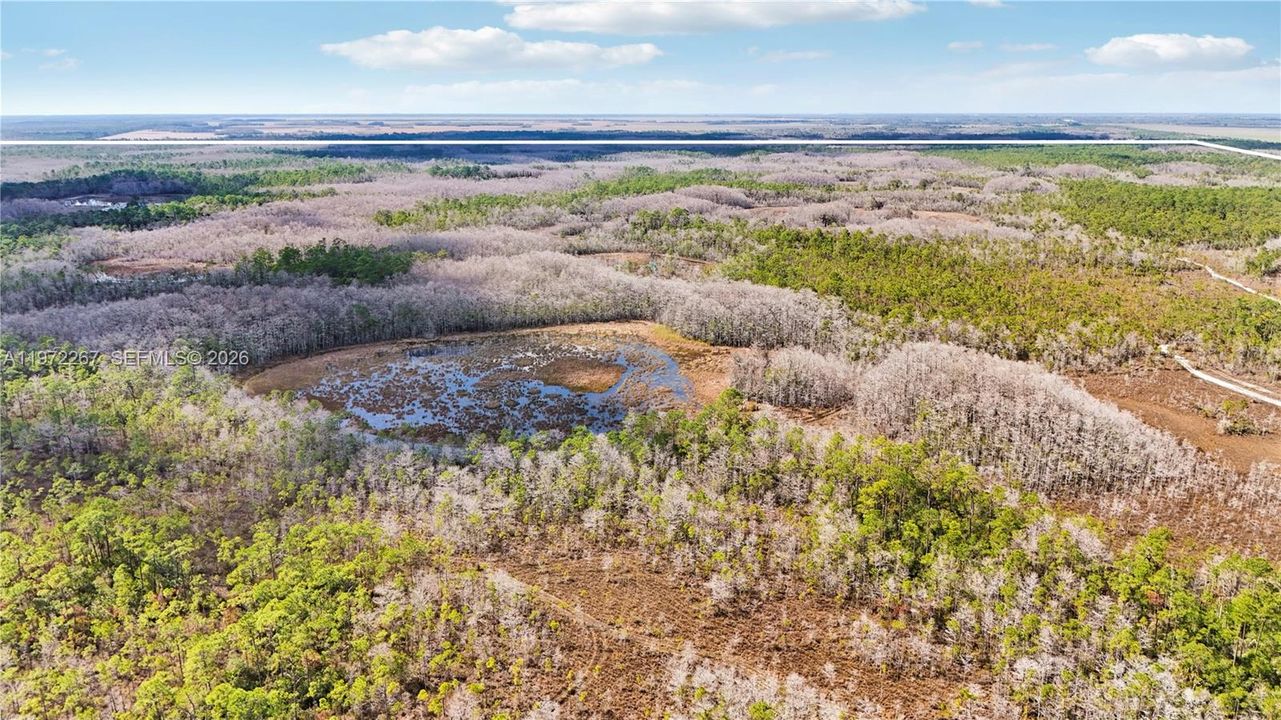 На продажу: $9,000,000 (1,004.00 acres)