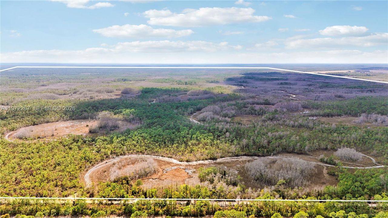 На продажу: $9,000,000 (1,004.00 acres)