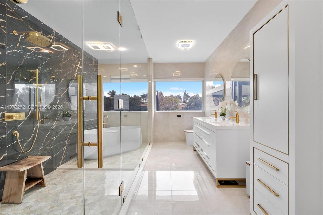 En Venta: $3,000,000 (5 camas, 4 baños, 3017 Pies cuadrados)