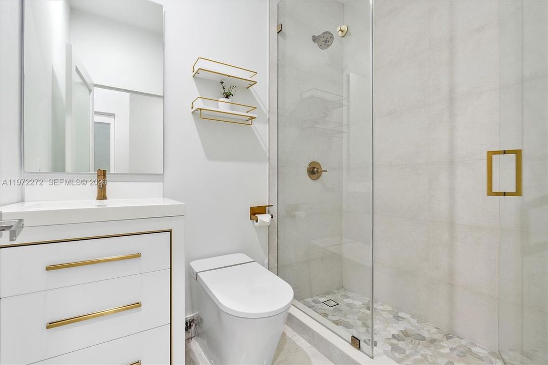 En Venta: $3,000,000 (5 camas, 4 baños, 3017 Pies cuadrados)