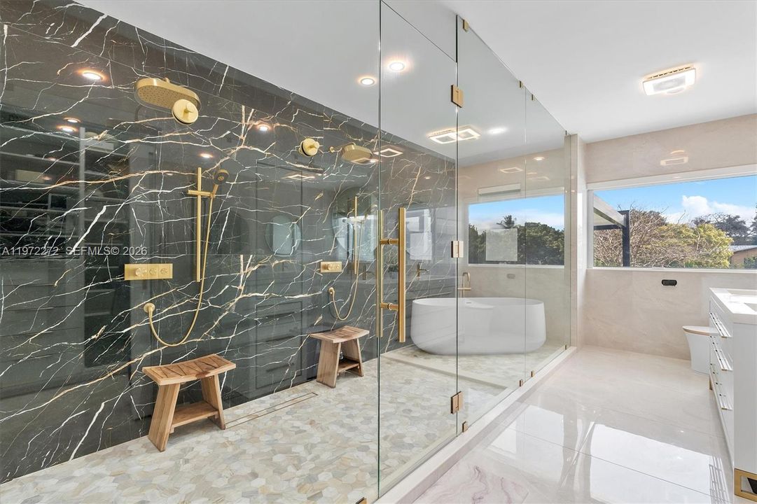 En Venta: $3,000,000 (5 camas, 4 baños, 3017 Pies cuadrados)