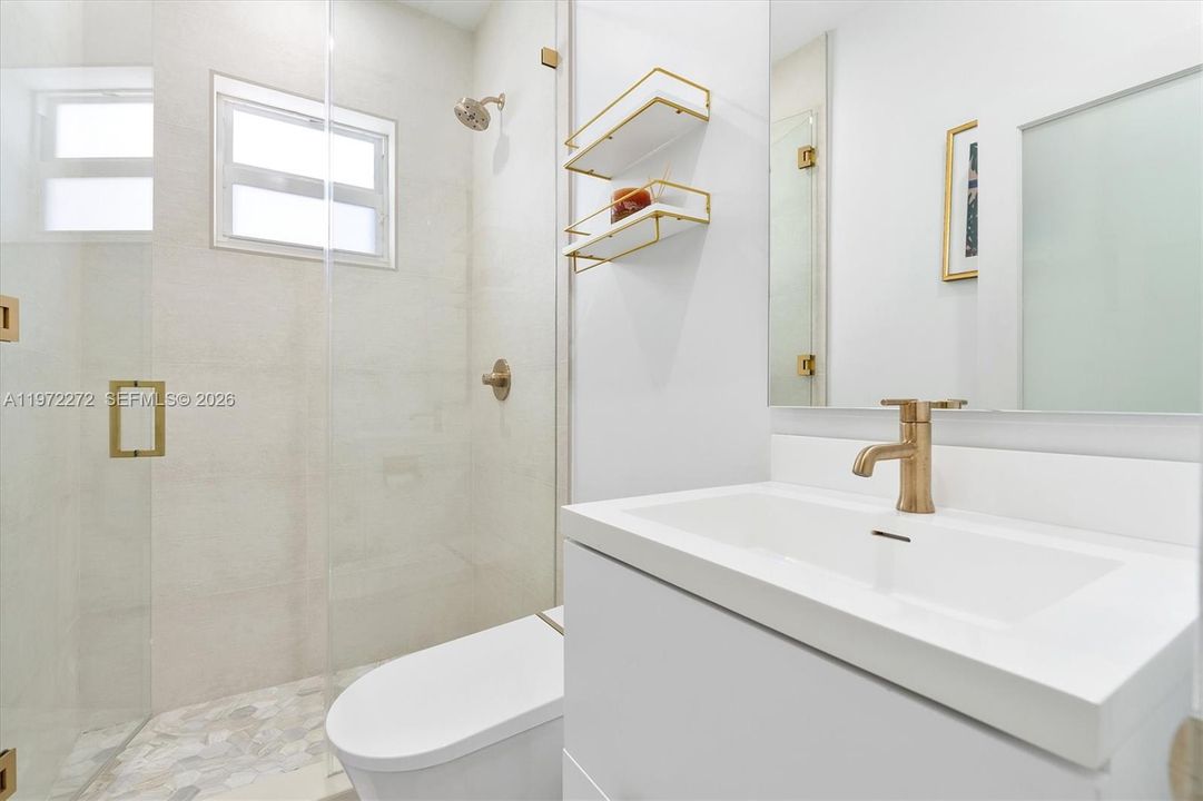En Venta: $3,000,000 (5 camas, 4 baños, 3017 Pies cuadrados)