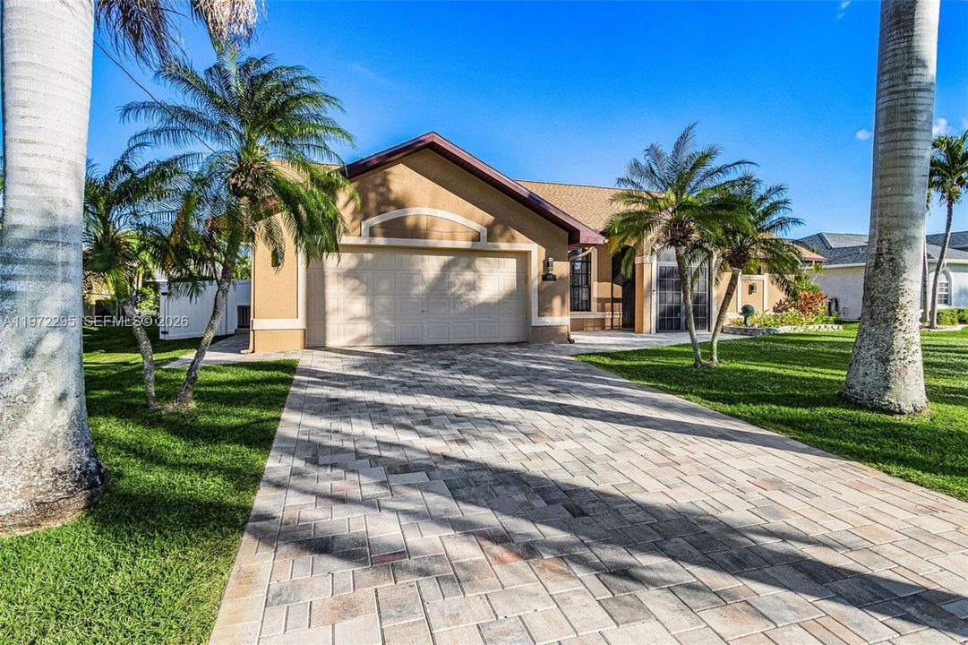 Recently Sold: $395,500 (3 beds, 2 baths, 1667 Square Feet)