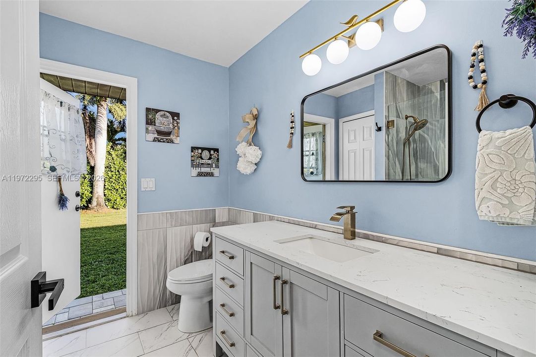 Recently Sold: $395,500 (3 beds, 2 baths, 1667 Square Feet)