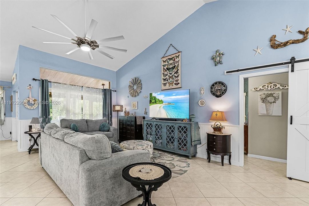Recently Sold: $395,500 (3 beds, 2 baths, 1667 Square Feet)