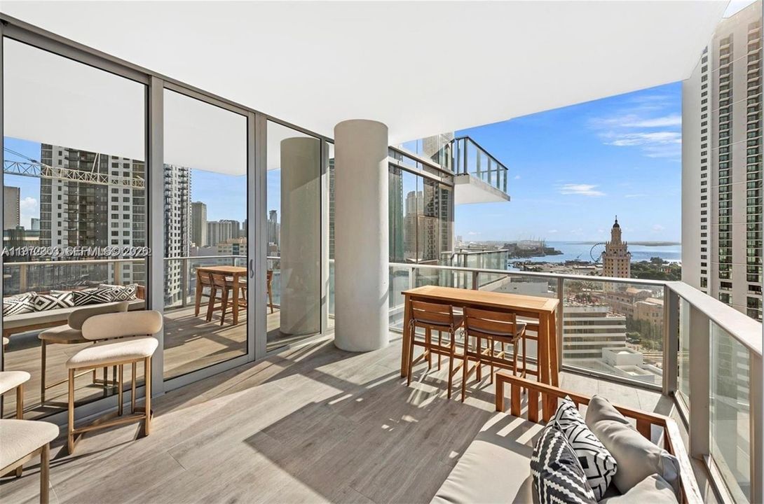 For Sale: $1,349,000 (3 beds, 4 baths, 2165 Square Feet)
