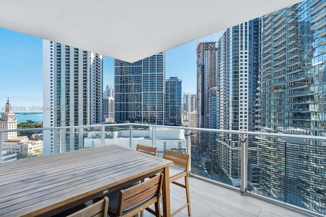 For Sale: $1,349,000 (3 beds, 4 baths, 2165 Square Feet)