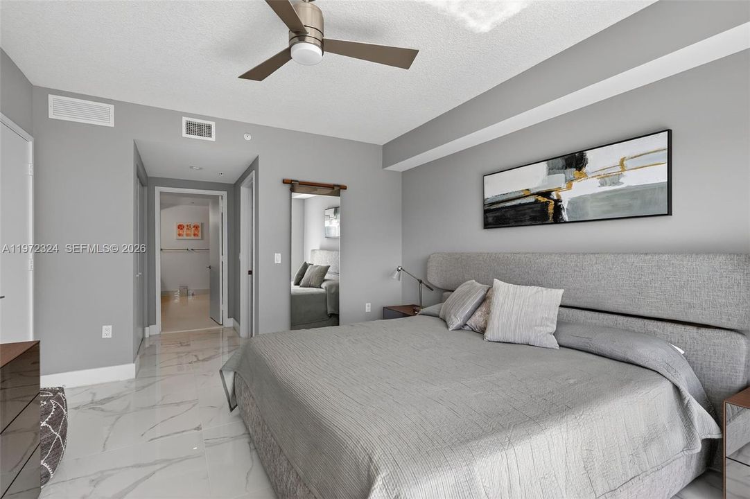 For Sale: $1,395,000 (3 beds, 3 baths, 1541 Square Feet)