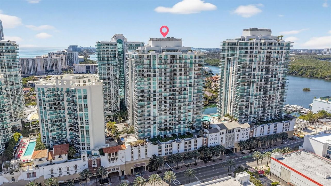 For Sale: $1,395,000 (3 beds, 3 baths, 1541 Square Feet)