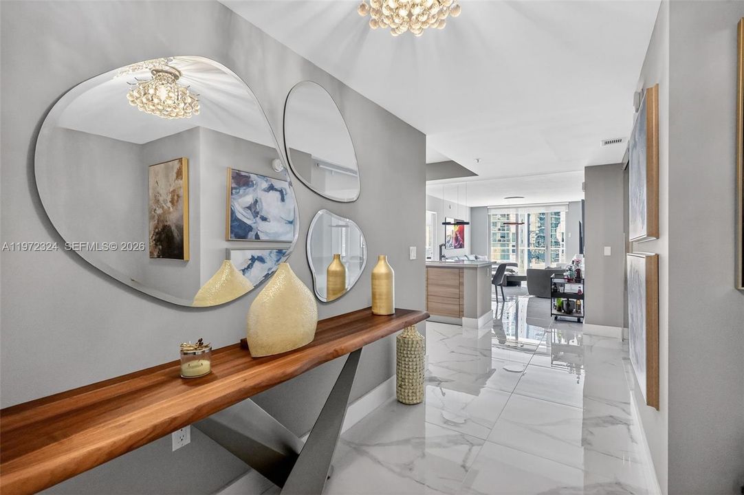 For Sale: $1,395,000 (3 beds, 3 baths, 1541 Square Feet)