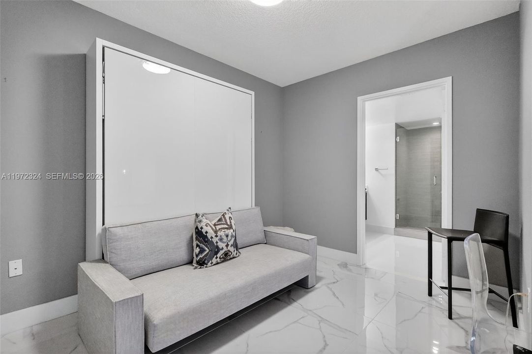For Sale: $1,395,000 (3 beds, 3 baths, 1541 Square Feet)