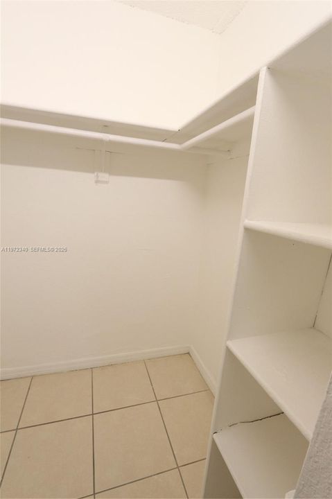 Activo con contrato: $1,900 (1 camas, 1 baños, 598 Pies cuadrados)