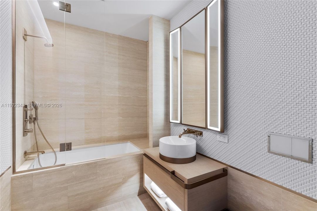 待售: $22,950,000 (4 贝兹, 4 浴室, 4798 平方英尺)