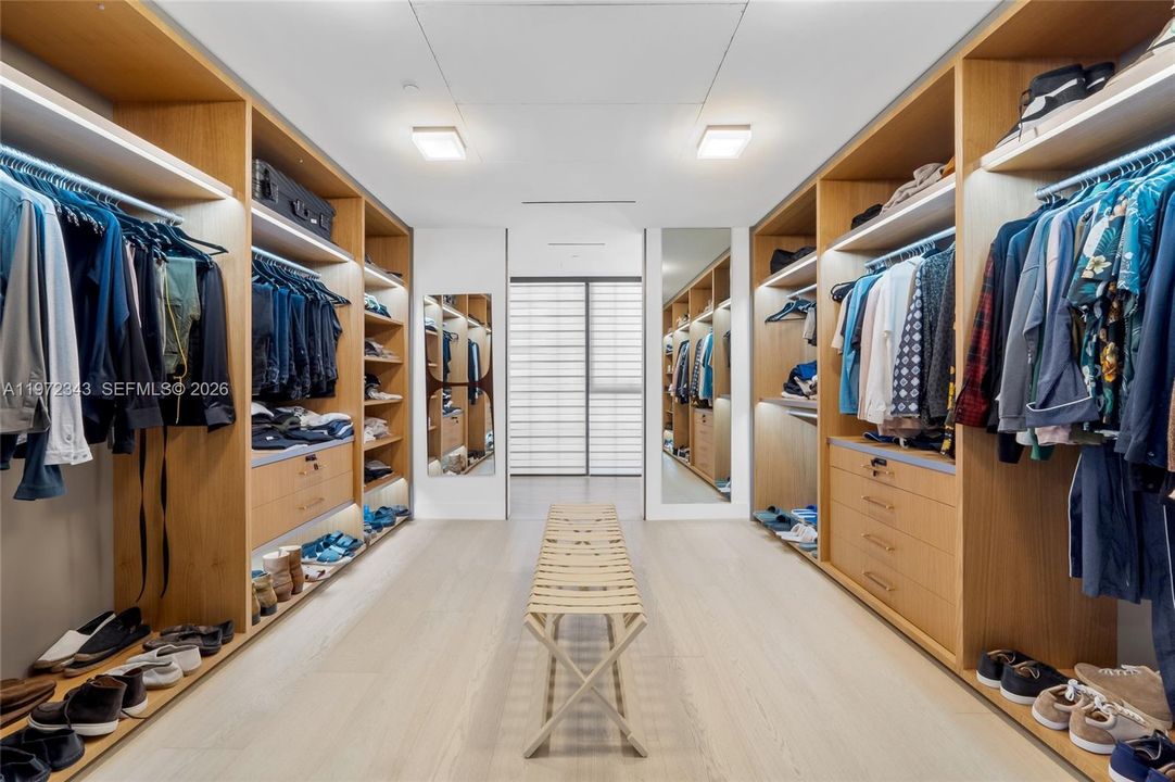 待售: $22,950,000 (4 贝兹, 4 浴室, 4798 平方英尺)