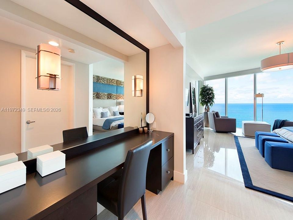 Activo con contrato: $2,950,000 (3 camas, 3 baños, 3395 Pies cuadrados)