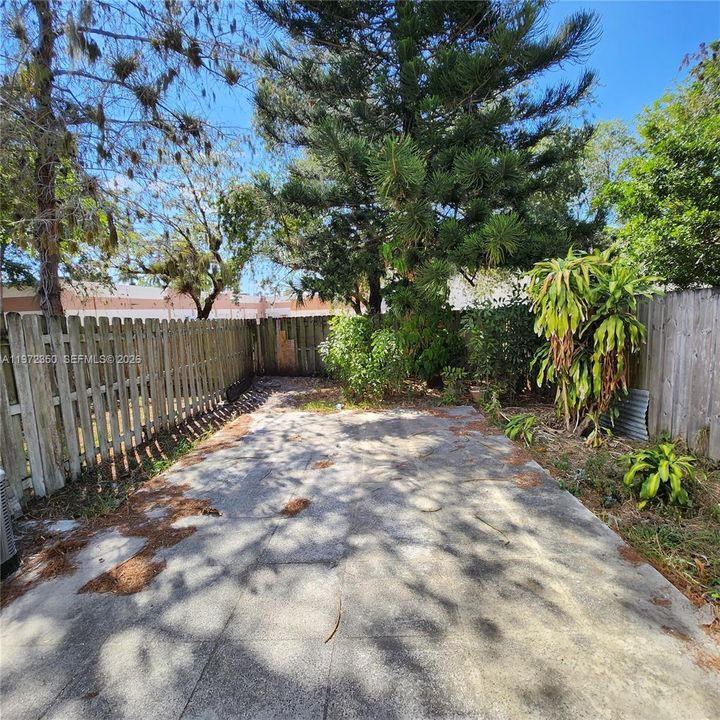 Recently Sold: $265,000 (2 beds, 2 baths, 1166 Square Feet)